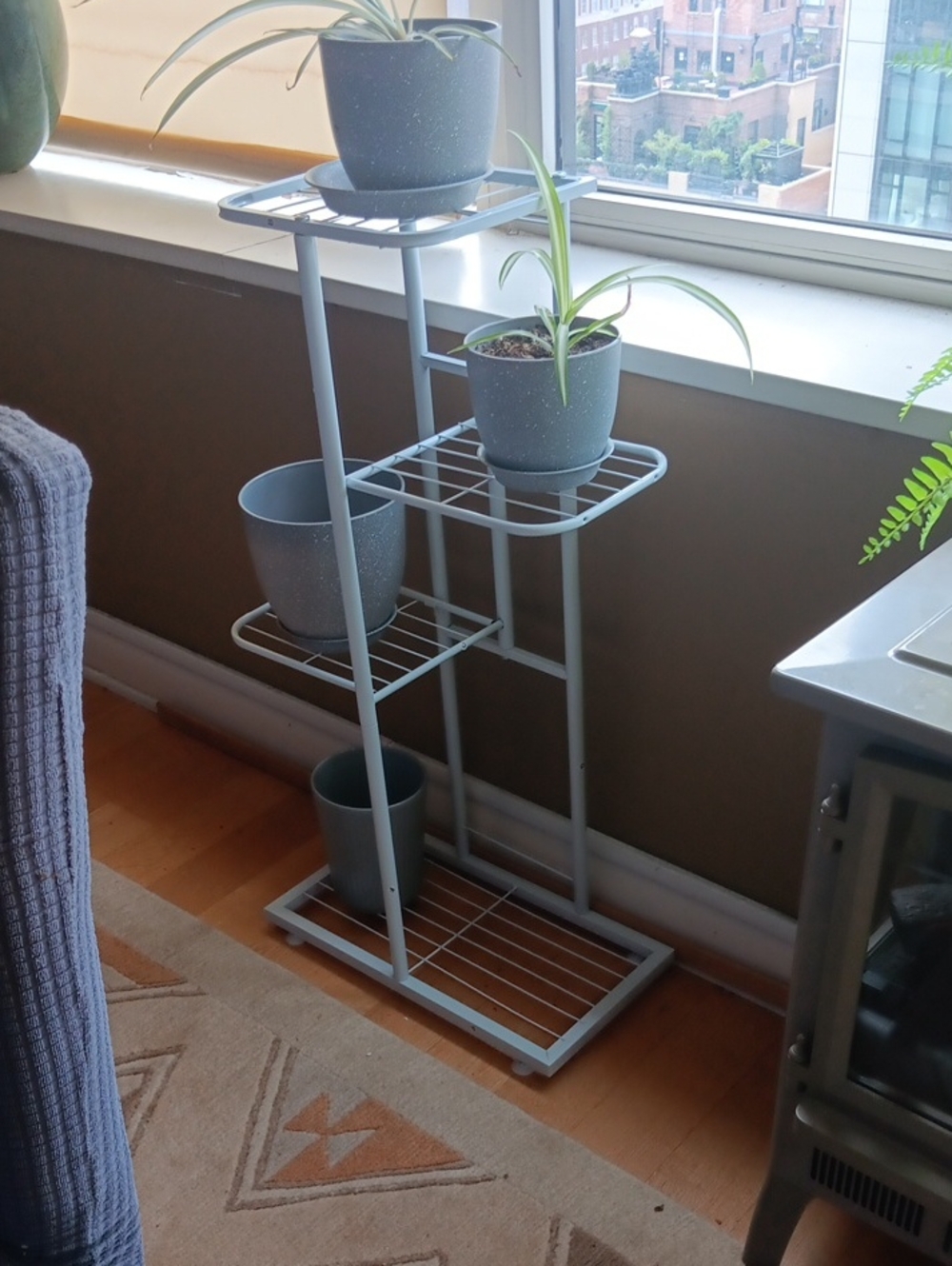 Metal Multi-Tier Plant Stand - White